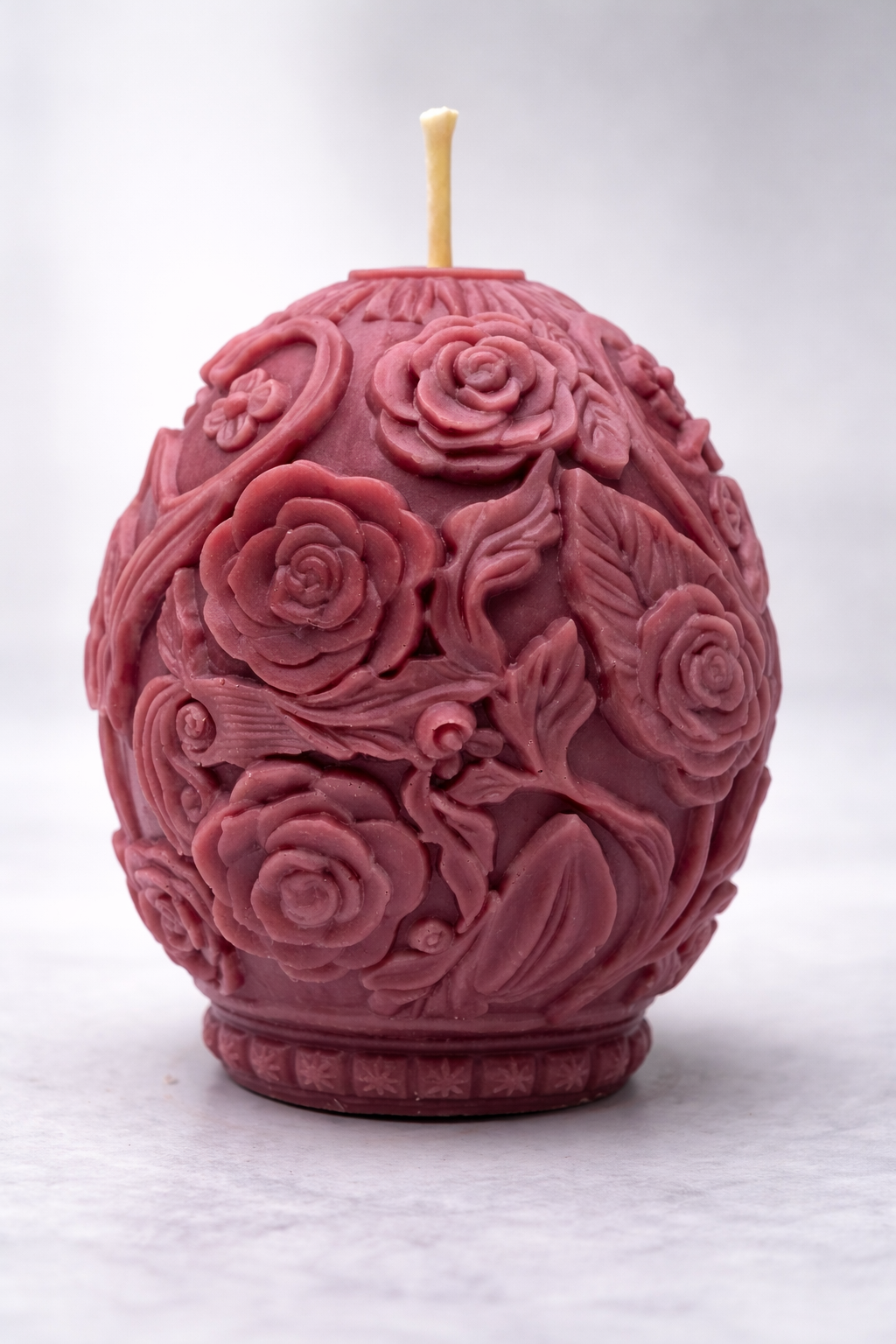 White Sage Bloom Heirloom Candle-7.7oz. Sculputed Floral Decorative Candle