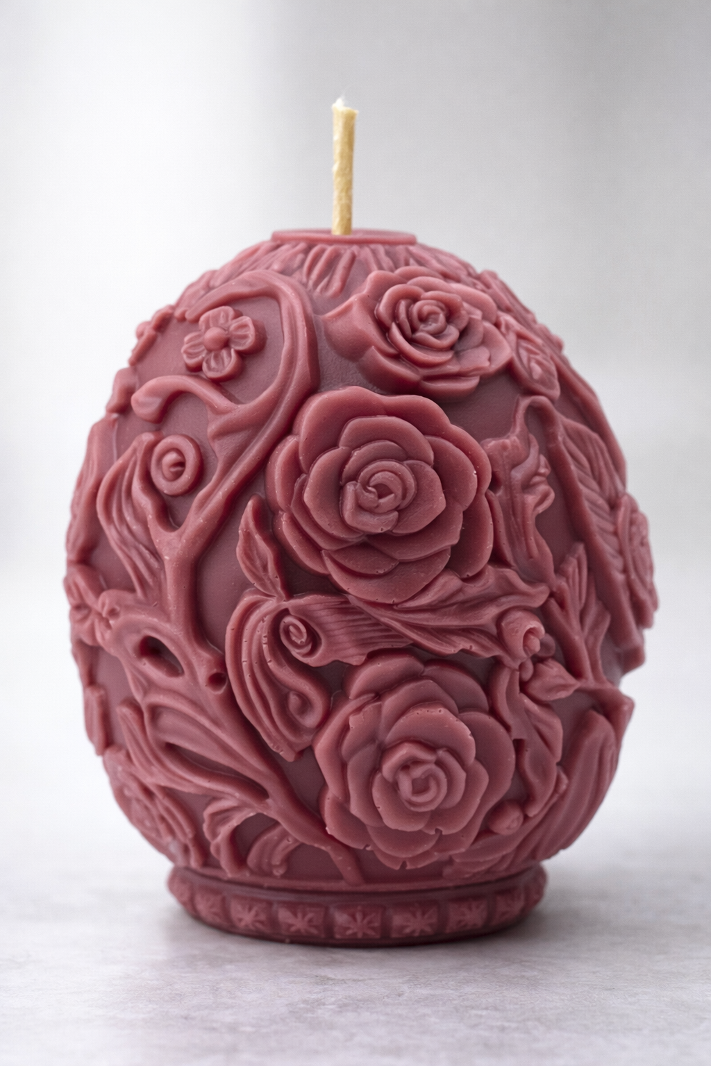 White Sage Bloom Heirloom Candle-7.7oz. Sculputed Floral Decorative Candle